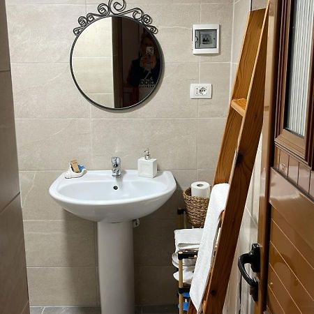 Alva Room'S Gjirokaster Bagian luar foto