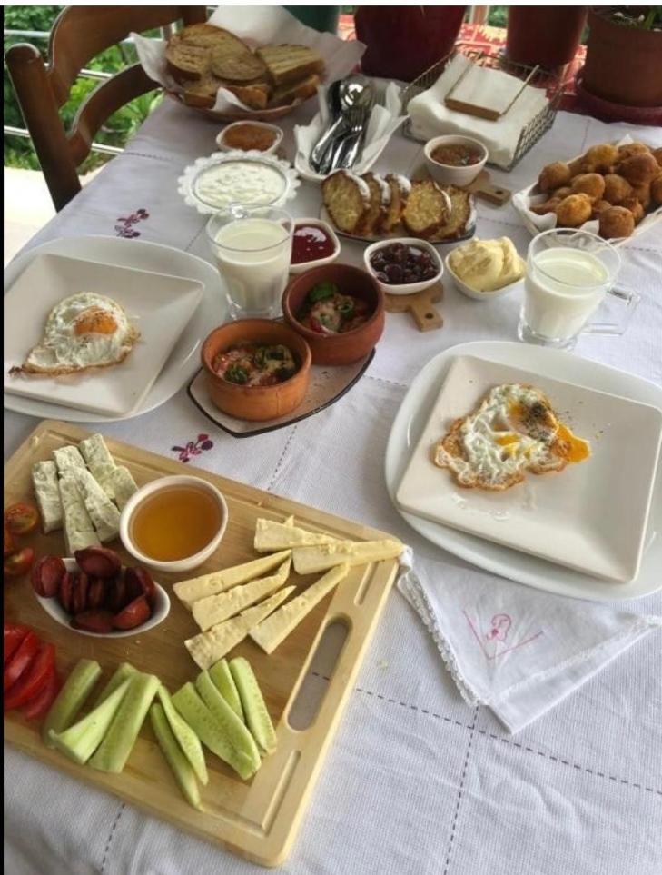 Alva Room'S Gjirokaster Bagian luar foto