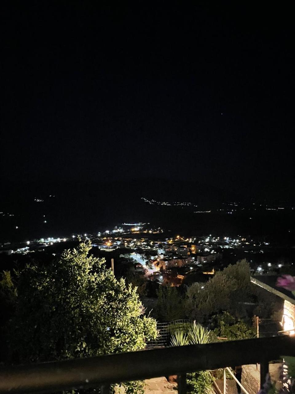 Alva Room'S Gjirokaster Bagian luar foto